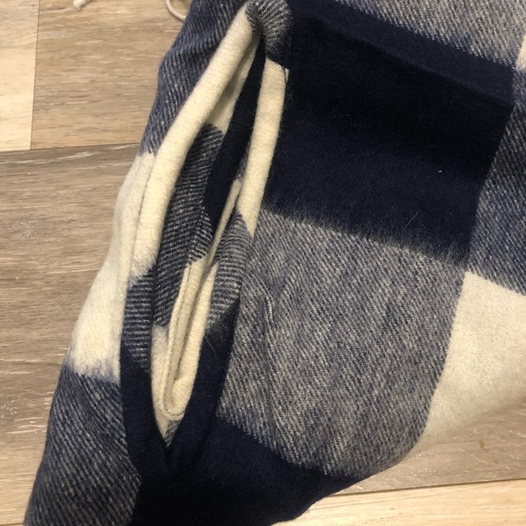 NWT JCrew cape check scarf - Picture 2 of 4